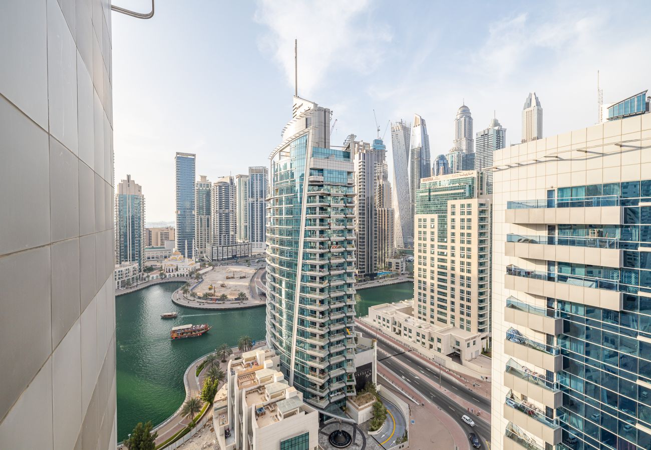 公寓 在 Dubai - 1 BDR Apartment with office space / Dubai Marina