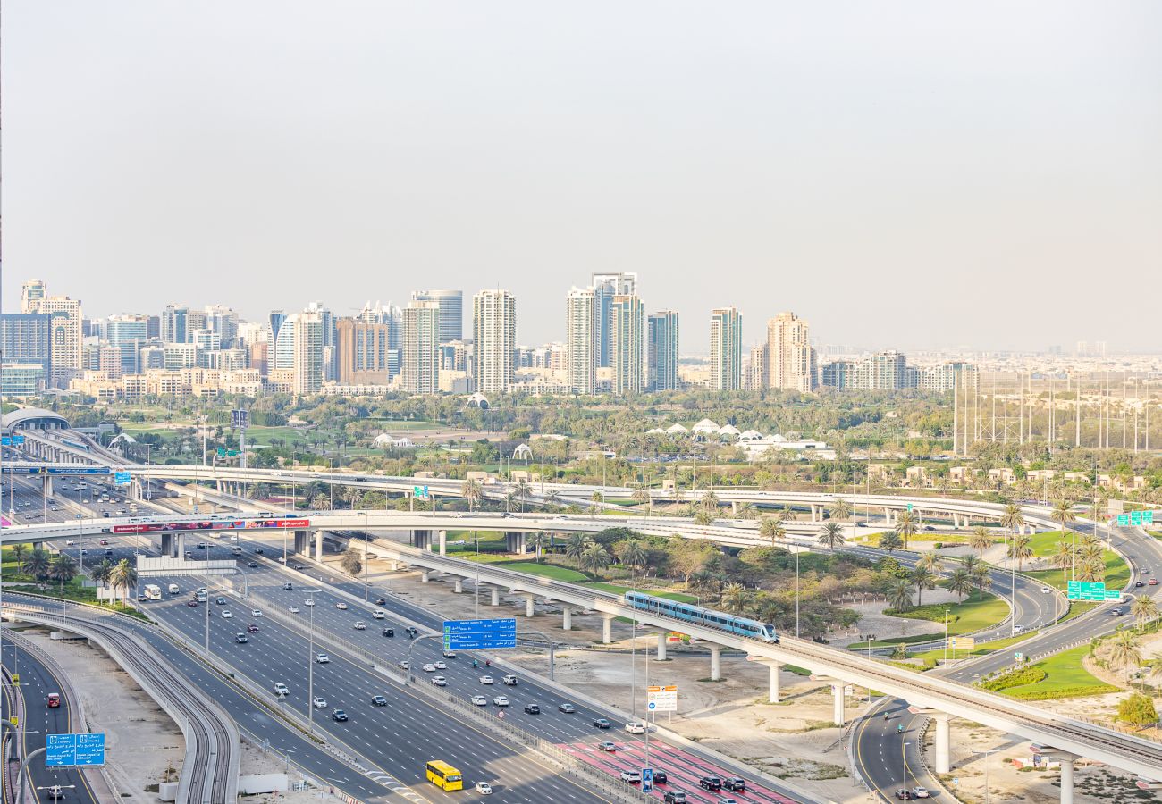 公寓 在 Dubai - 1 BDR Apartment with office space / Dubai Marina