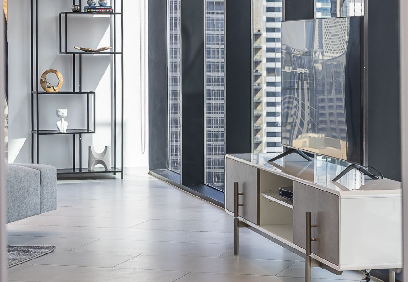 公寓 在 Dubai - 3BDR Apartment + Maid Room / Burj Khalifa View