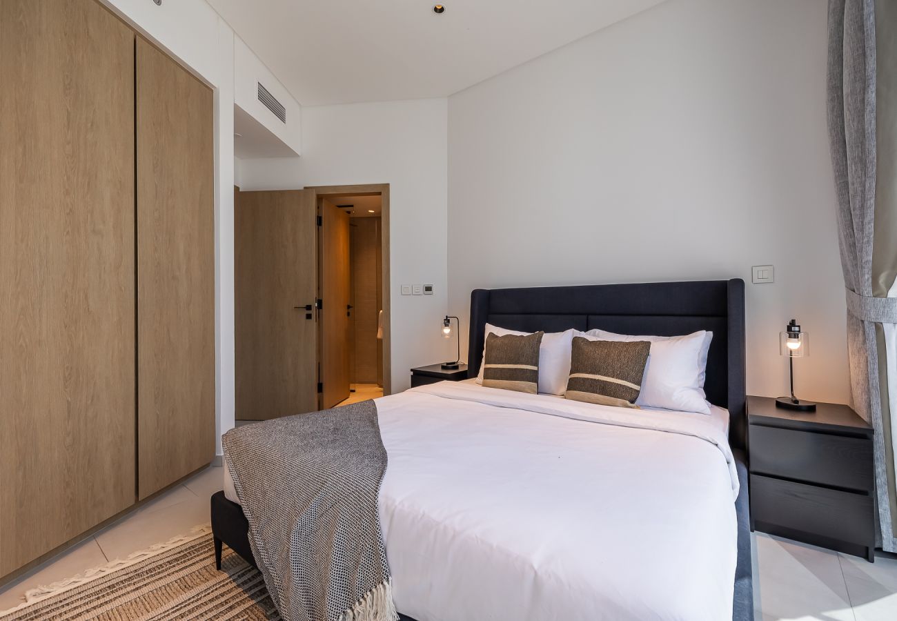 公寓 在 Dubai - 3BDR Apartment + Maid Room / Burj Khalifa View