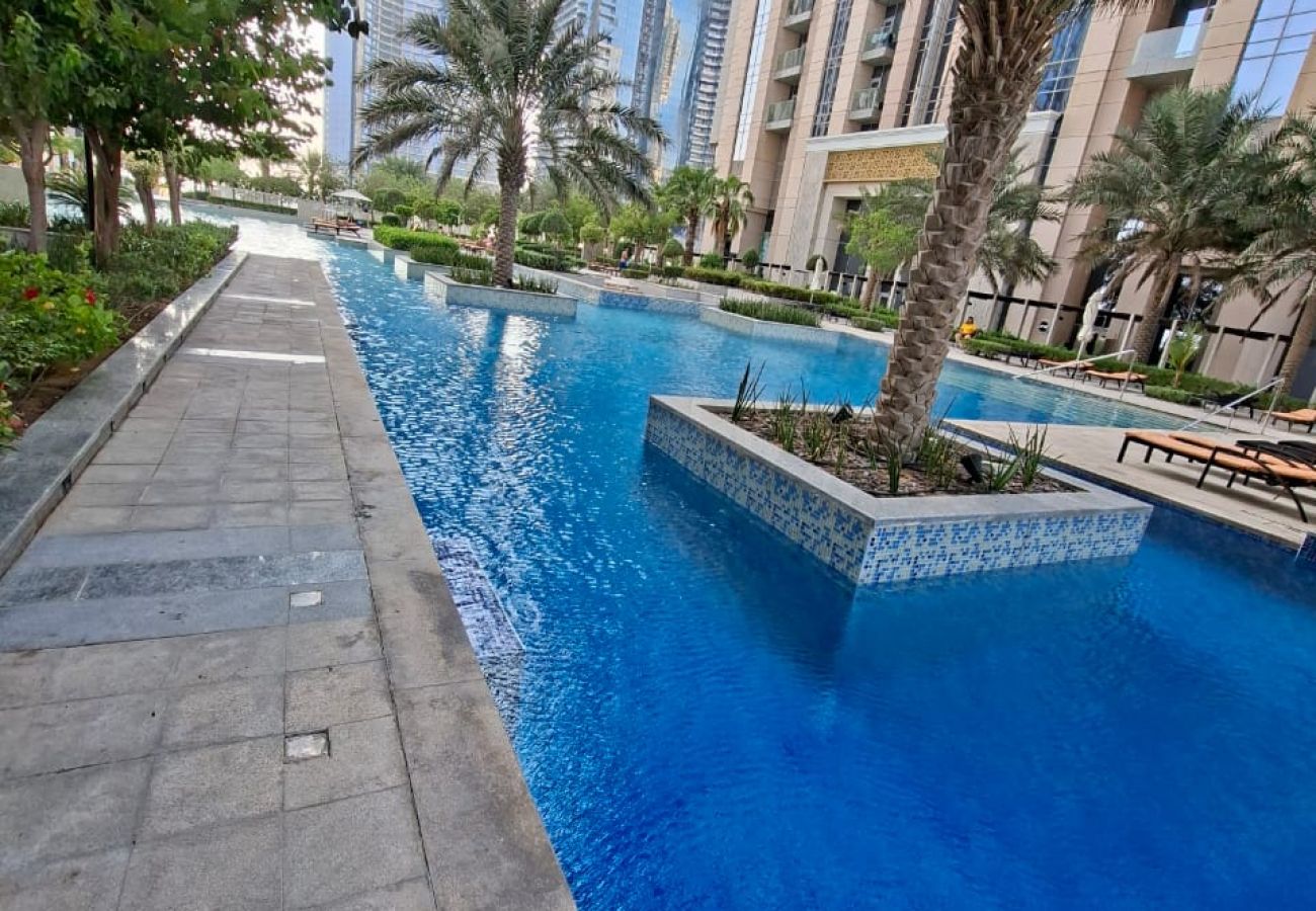 公寓 在 Dubai - Spacious 3BDR + maid room / Business Bay