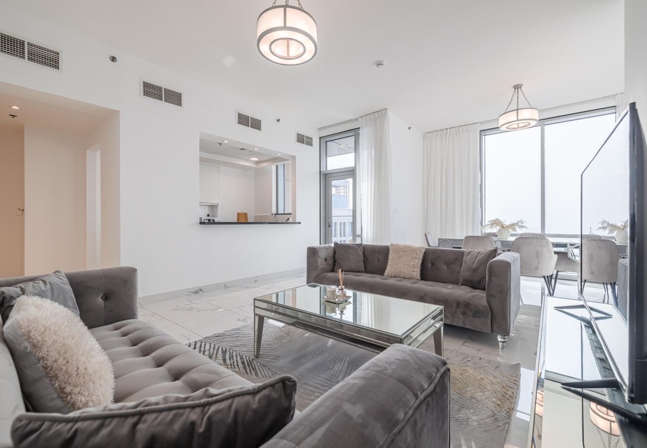 公寓 在 Dubai - Spacious 3BDR + maid room / Business Bay 