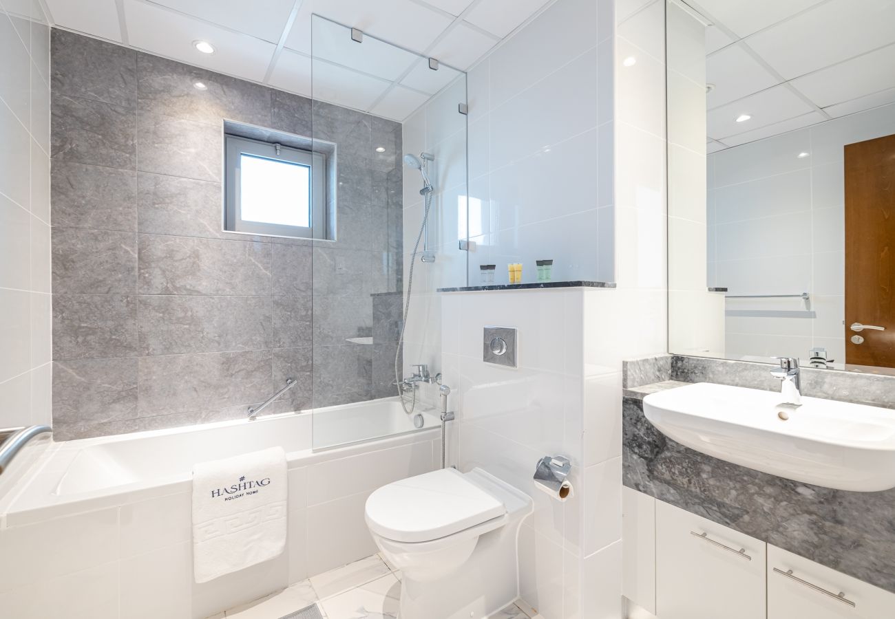 公寓 在 Dubai - Spacious 3BDR + maid room / Business Bay 