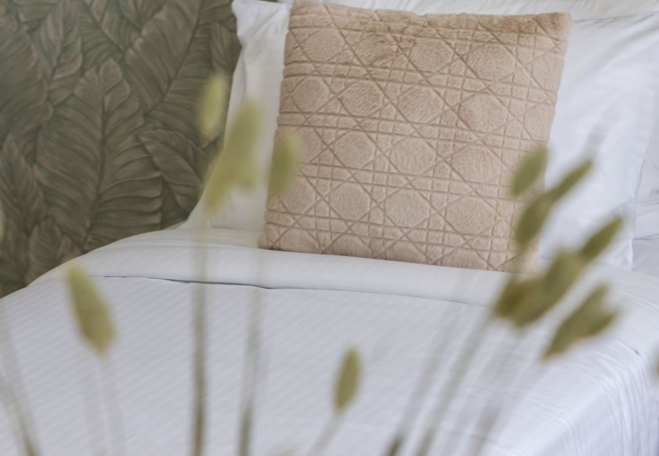 公寓 在 Dubai - Luxurious 2-Bedroom Apartment with Burj Khalifa & Waterfront Views 