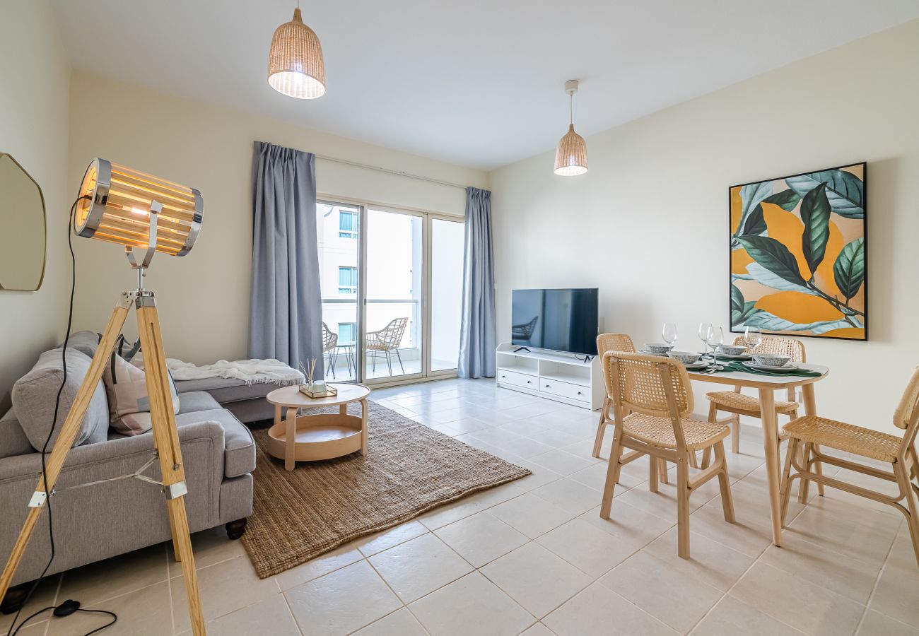 公寓 在 Dubai - Great 1BDR Apartment in The Greens / Close to Dubai Marina 