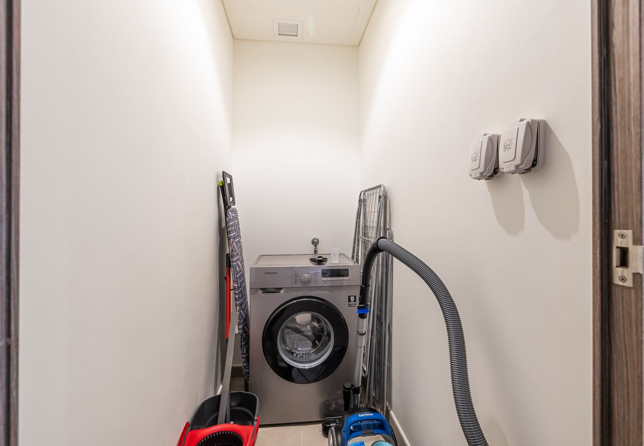 公寓 在 Dubai - Elegant villa with 3 BDR I Maid Room I Garden /B51