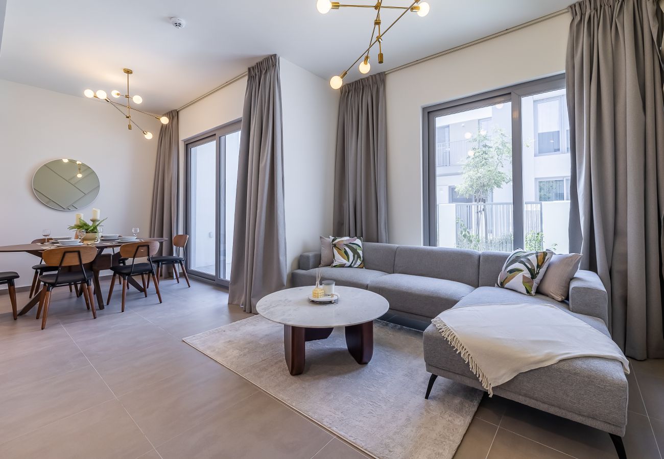 公寓 在 Dubai - Elegant villa with 3 BDR I Maid Room I Garden /B51