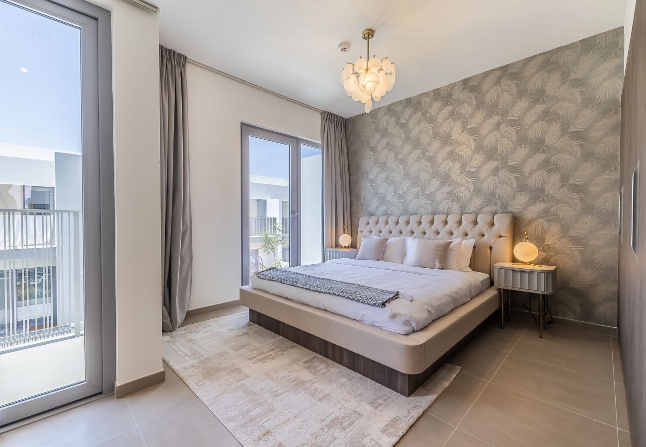 公寓 在 Dubai - Elegant villa with 3 BDR I Maid Room I Garden /B51