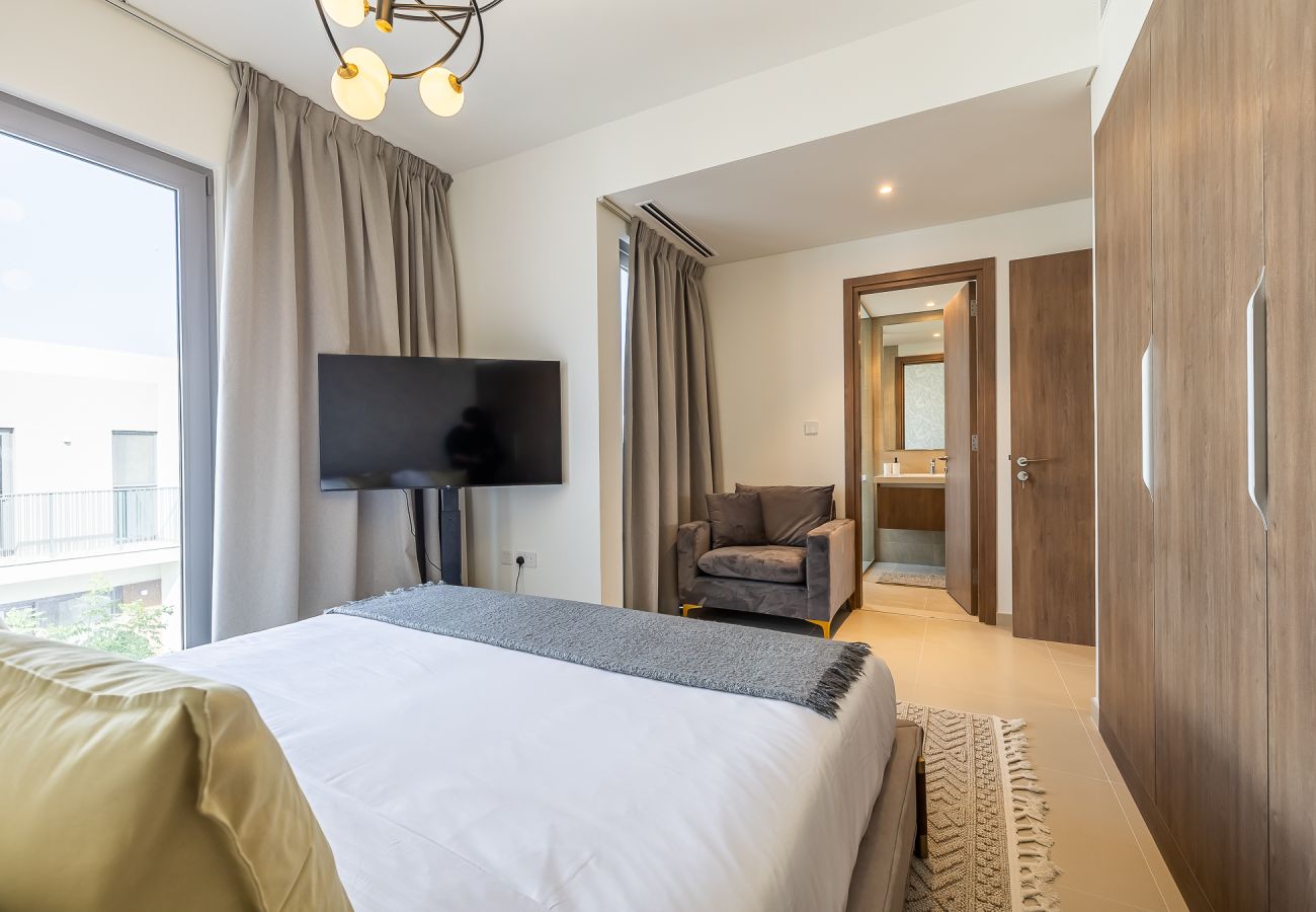 公寓 在 Dubai - Modern 3-Bedroom Villa with Garden | Tilal Al Ghaf | Family-Friendly / B245