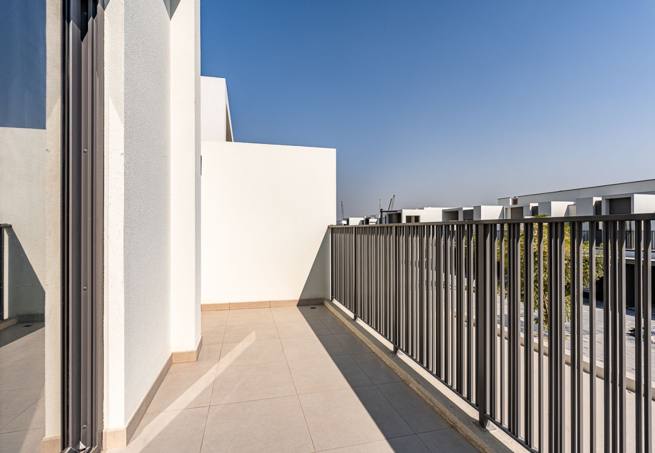 公寓 在 Dubai - Modern Townhouse in Tilal Al Ghaf – Aura Gardens