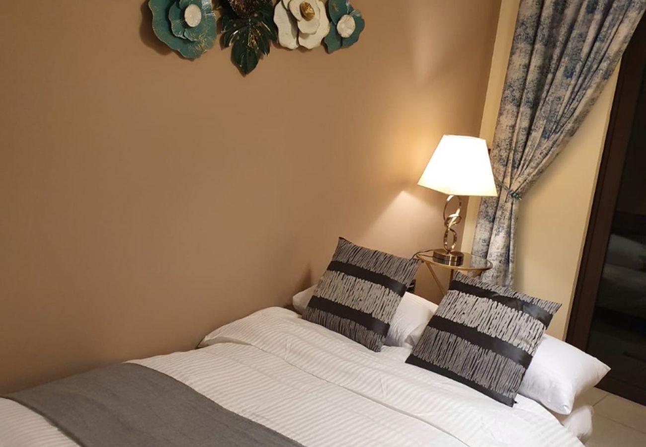 公寓 在 Dubai - Beautiful 1 Bedroom Apartment/Close to Dubai Mall
