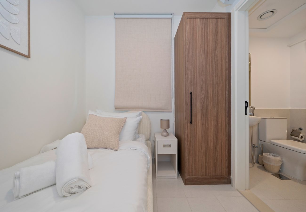 Townhouse 在 Dubai - Modern 3-Bedroom Townhouse with Maid’s Room & Private Garden