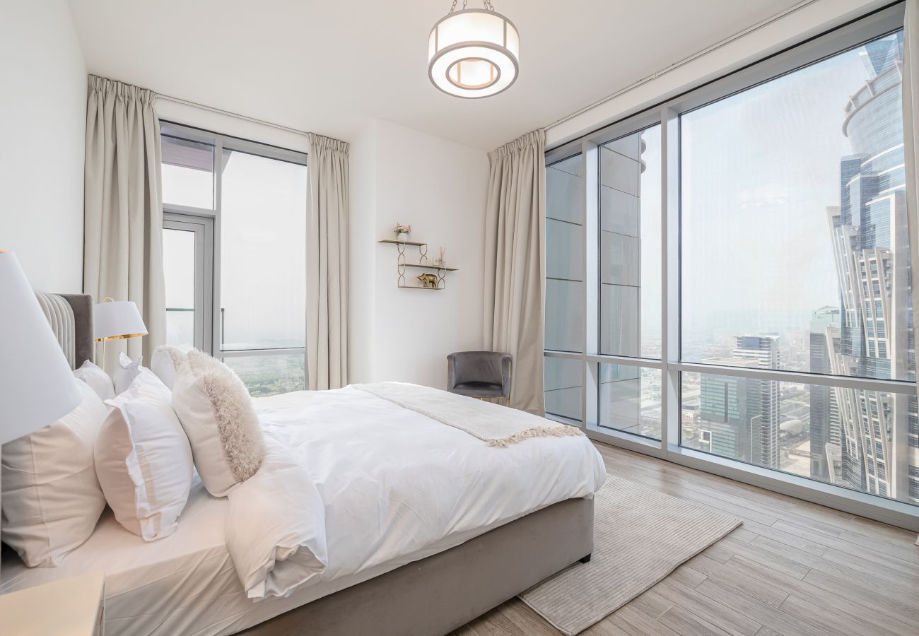 公寓 在 Dubai - Spacious  3BDR + maid room / Business Bay /Noora Tower 