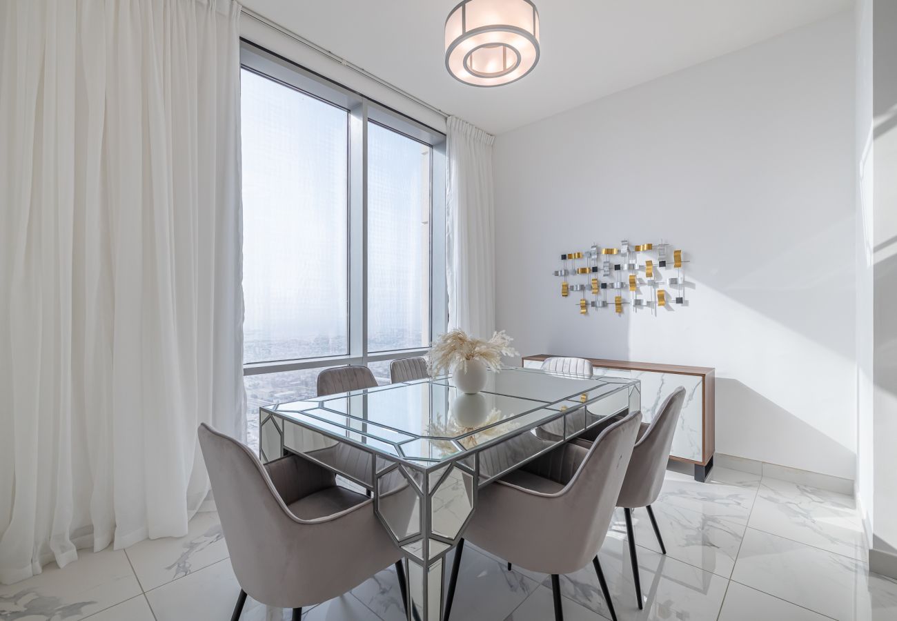 公寓 在 Dubai - Spacious  3BDR + maid room / Business Bay /Noora Tower 