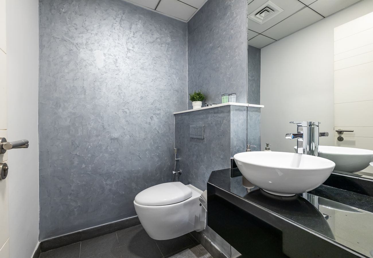 公寓 在 Dubai - Beautiful 1Bedroom Apartment / J8