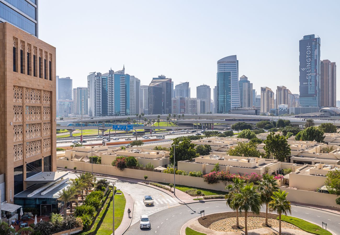 公寓 在 Dubai - Beautiful 1Bedroom Apartment / J8