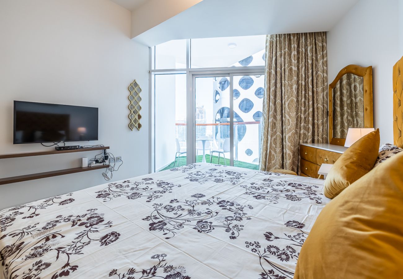 工作室 在 Dubai - It’s great view at night from your balcony and even bed