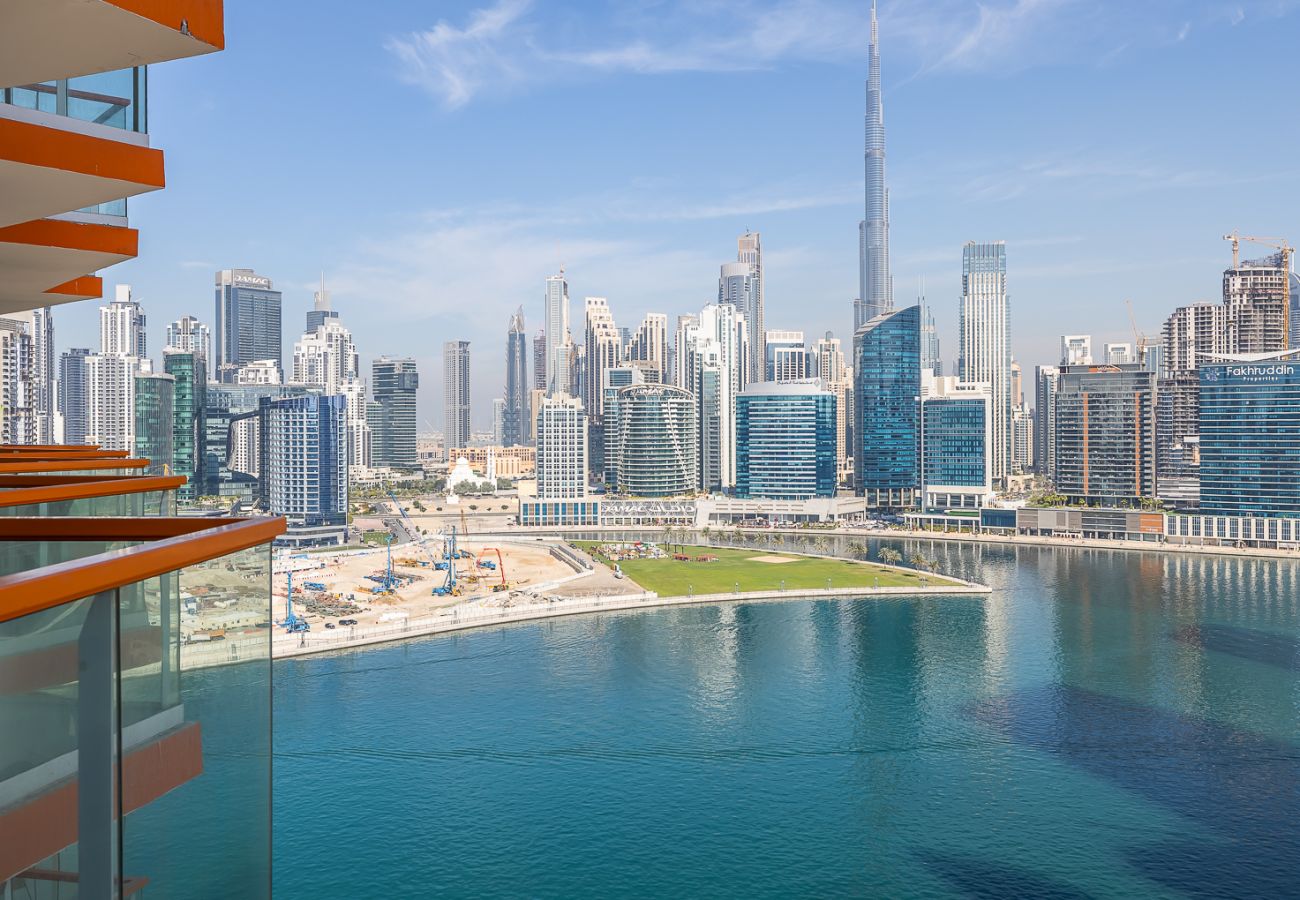 工作室 在 Dubai - It’s great view at night from your balcony and even bed