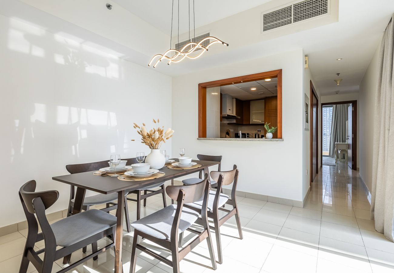 公寓 在 Dubai - Spacious 3-Bedroom Apartment with Stunning Downtown City Views