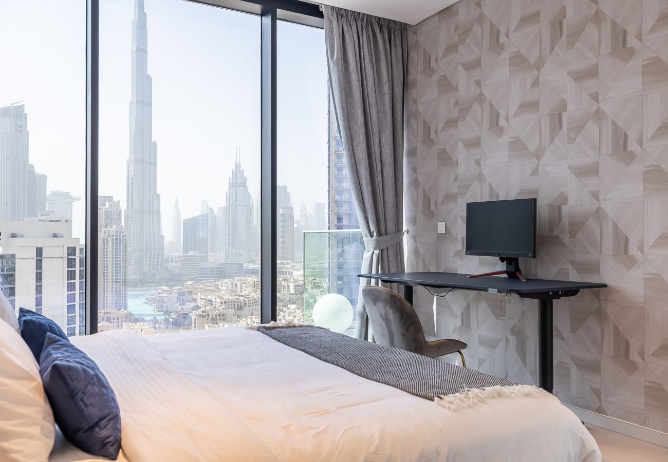 公寓 在 Dubai - Spacious 3-Bedroom Apartment with Maid’s Room & Burj Khalifa Views – Business Bay