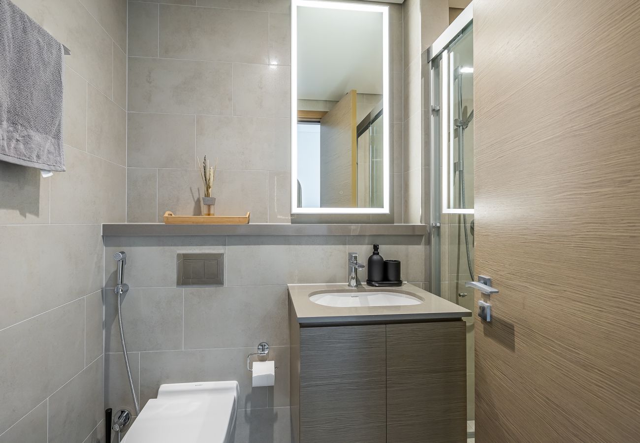 公寓 在 Dubai -  Modern 1-Bedroom Apartment with Burj Khalifa Views | Sobha Waves I 3515