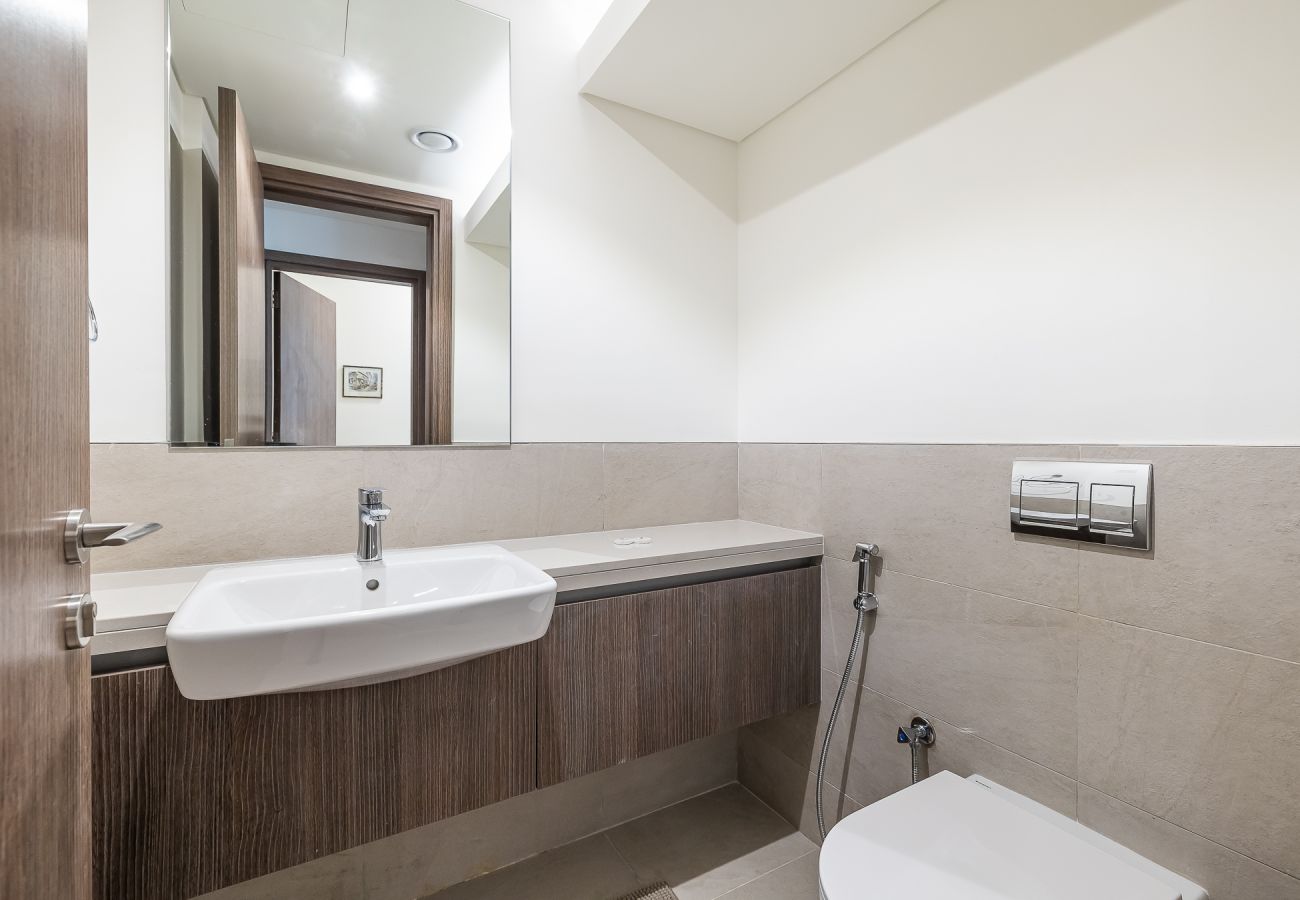 Townhouse 在 Dubai - Elegant villa with 3 BDR I Maid Room I Garden /B51