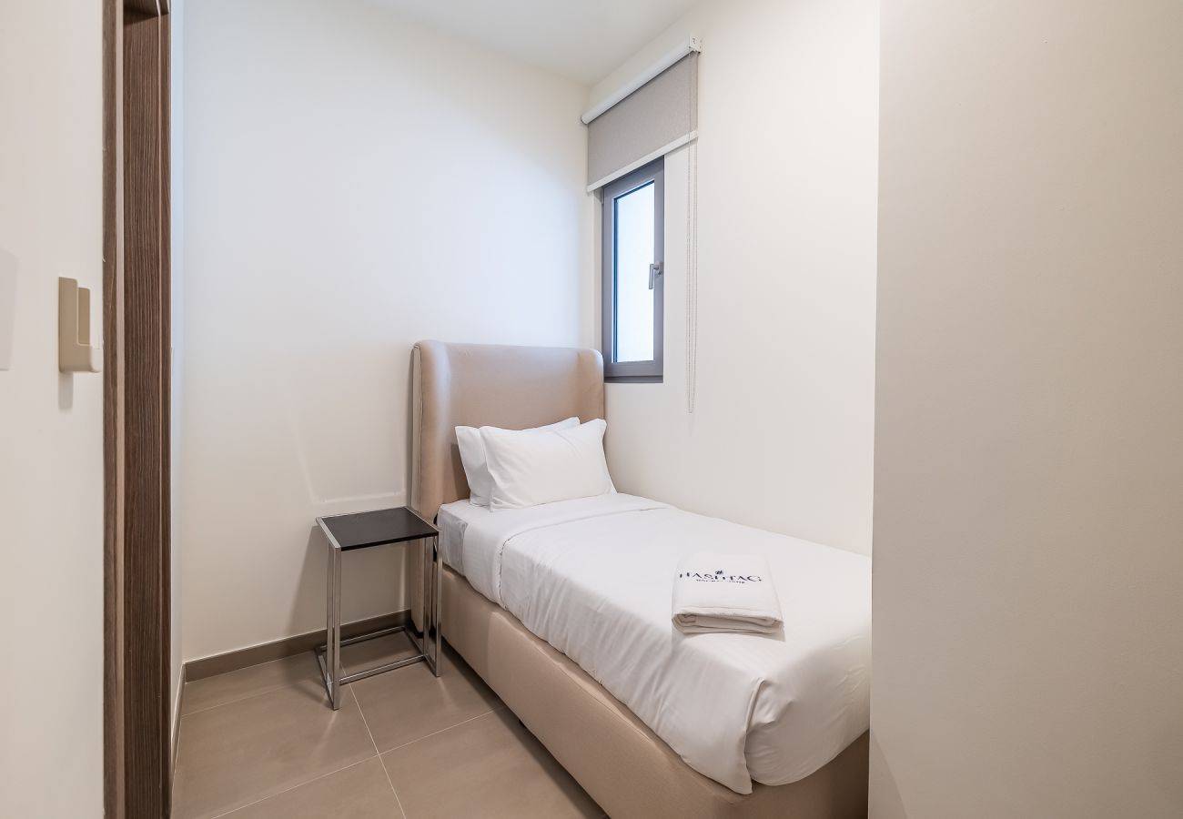 Townhouse 在 Dubai - Elegant villa with 3 BDR I Maid Room I Garden /B67