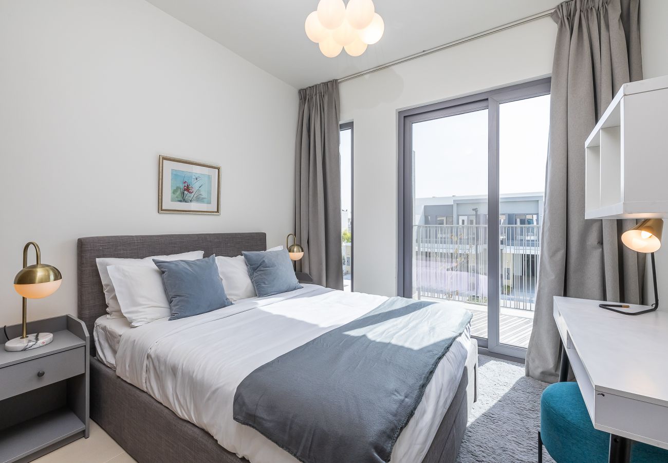 Townhouse 在 Dubai - Modern 3-Bedroom Villa with Garden | Tilal Al Ghaf | Family-Friendly / B245