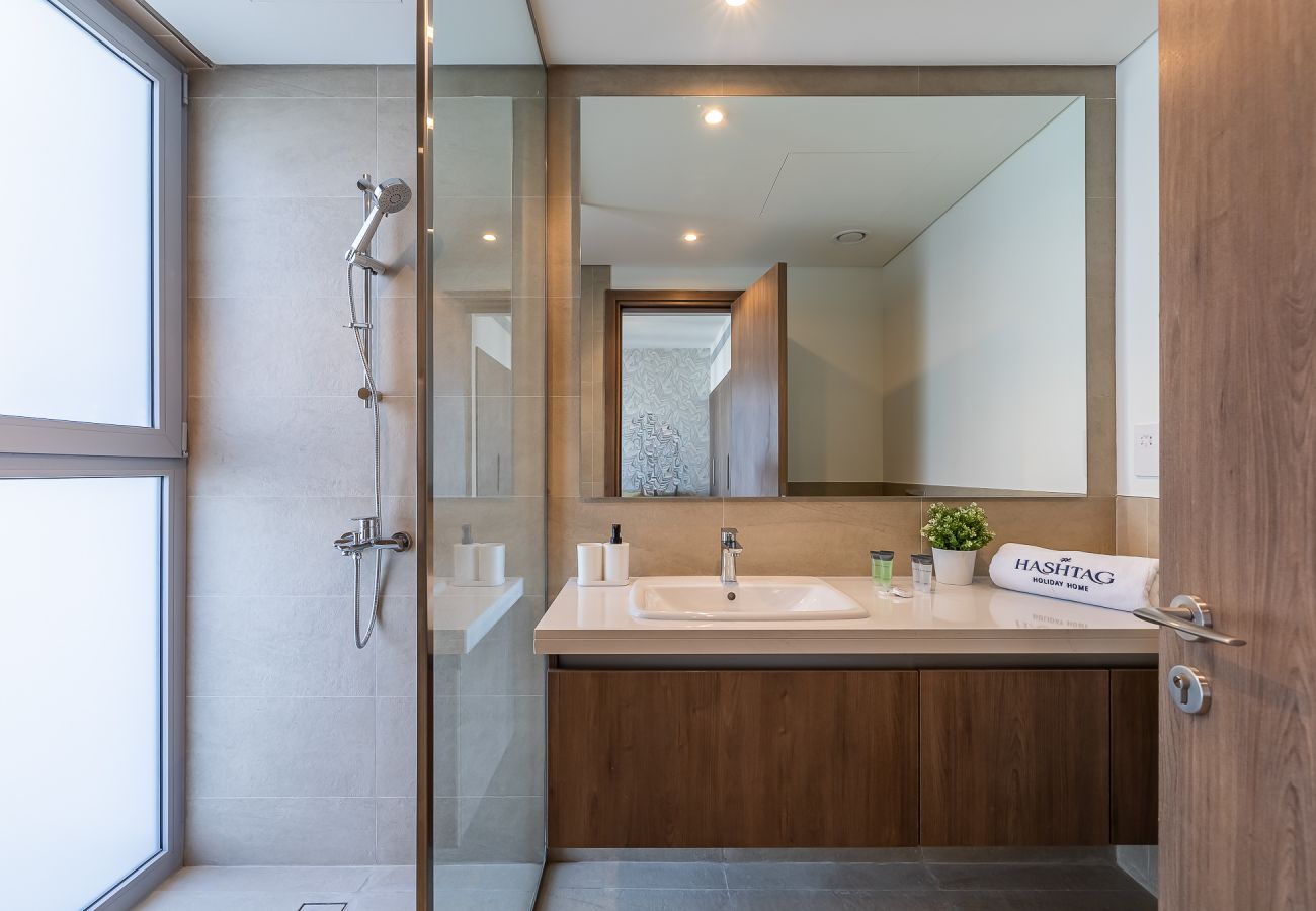 Townhouse 在 Dubai - Modern 3-Bedroom Villa with Garden | Tilal Al Ghaf | Family-Friendly / B245