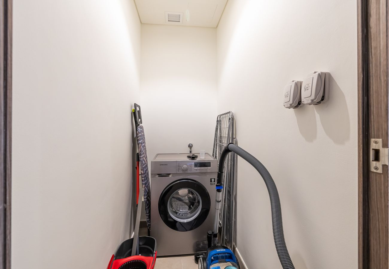 Townhouse 在 Dubai - Modern 3-Bedroom Villa with Garden | Tilal Al Ghaf | Family-Friendly / B245