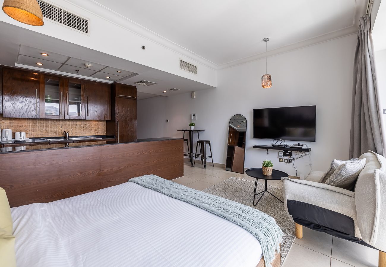 公寓 在 Dubai - Studio Next to Burj Khalifa / Large Balcony With City View