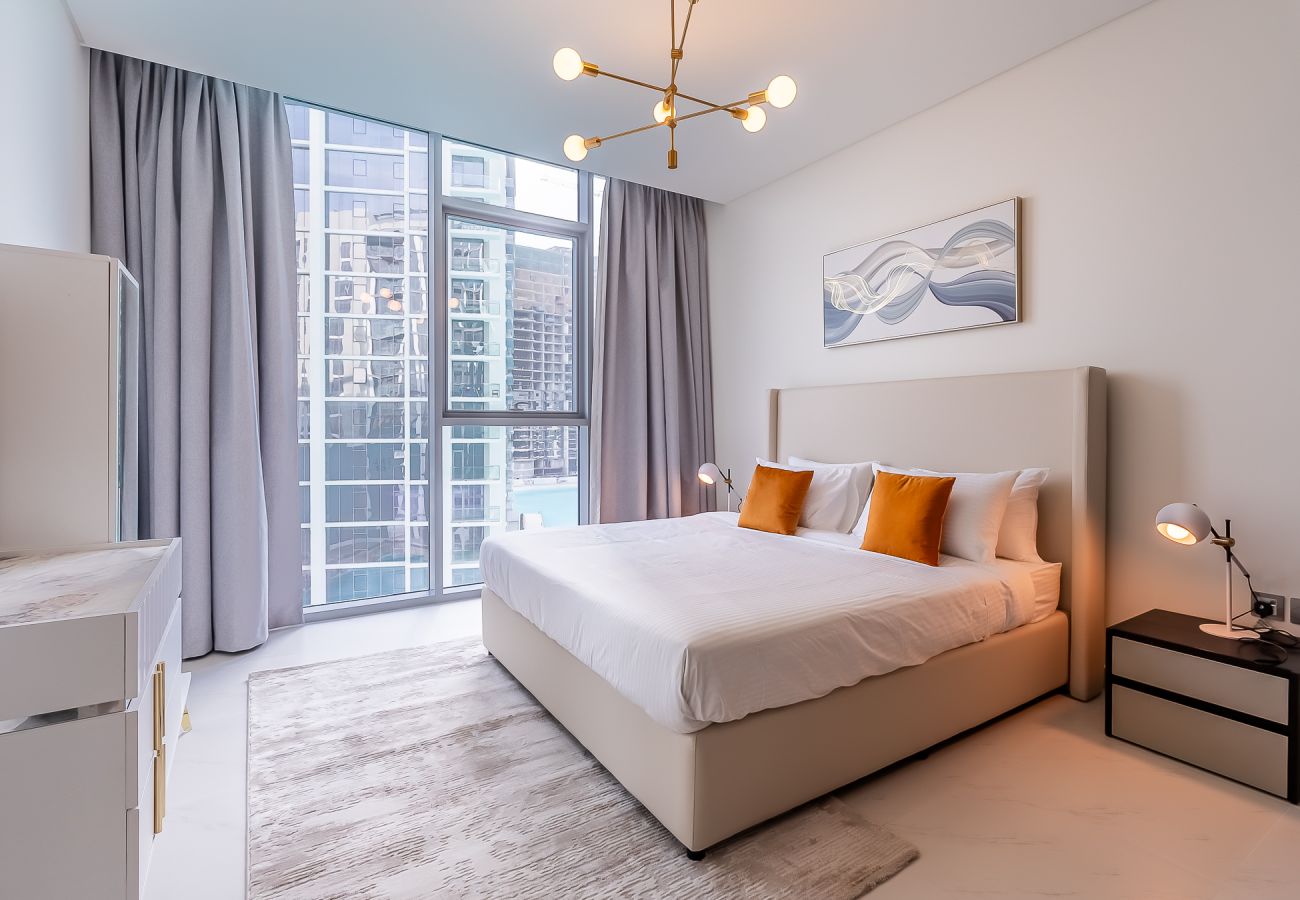 公寓 在 Dubai - Spacious 3BDR + Maid Room / Residences 13 / District One