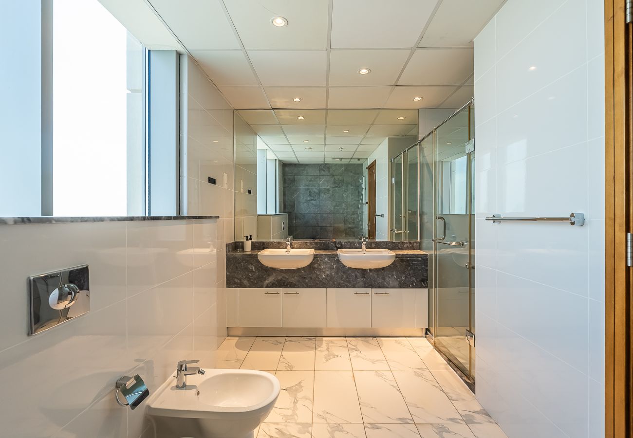 公寓 在 Dubai - Elegant 3-Bedroom Apartment with Maid’s Room in Noora Tower – Al Habtoor City