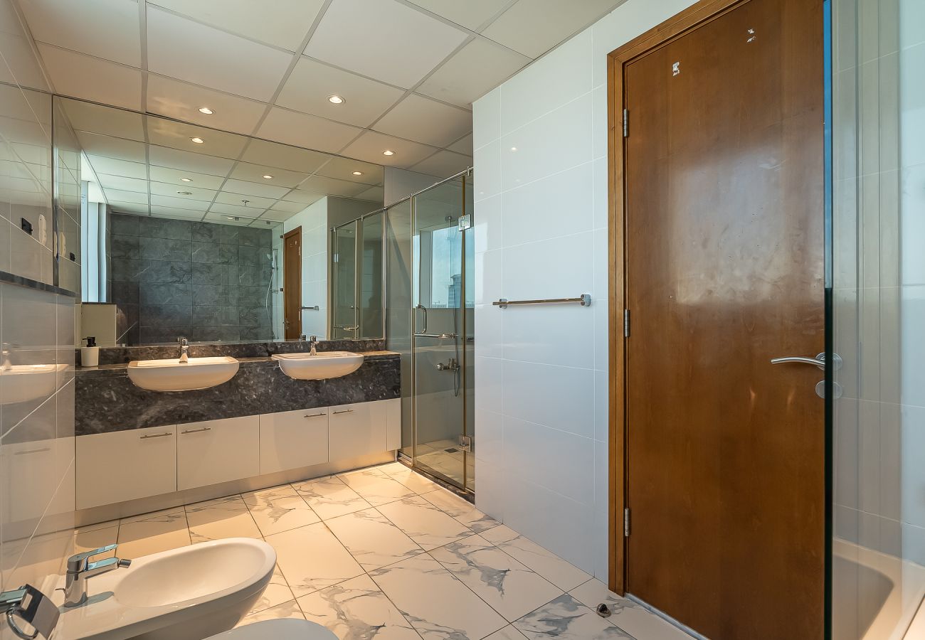 公寓 在 Dubai - Elegant 3-Bedroom Apartment with Maid’s Room in Noora Tower – Al Habtoor City