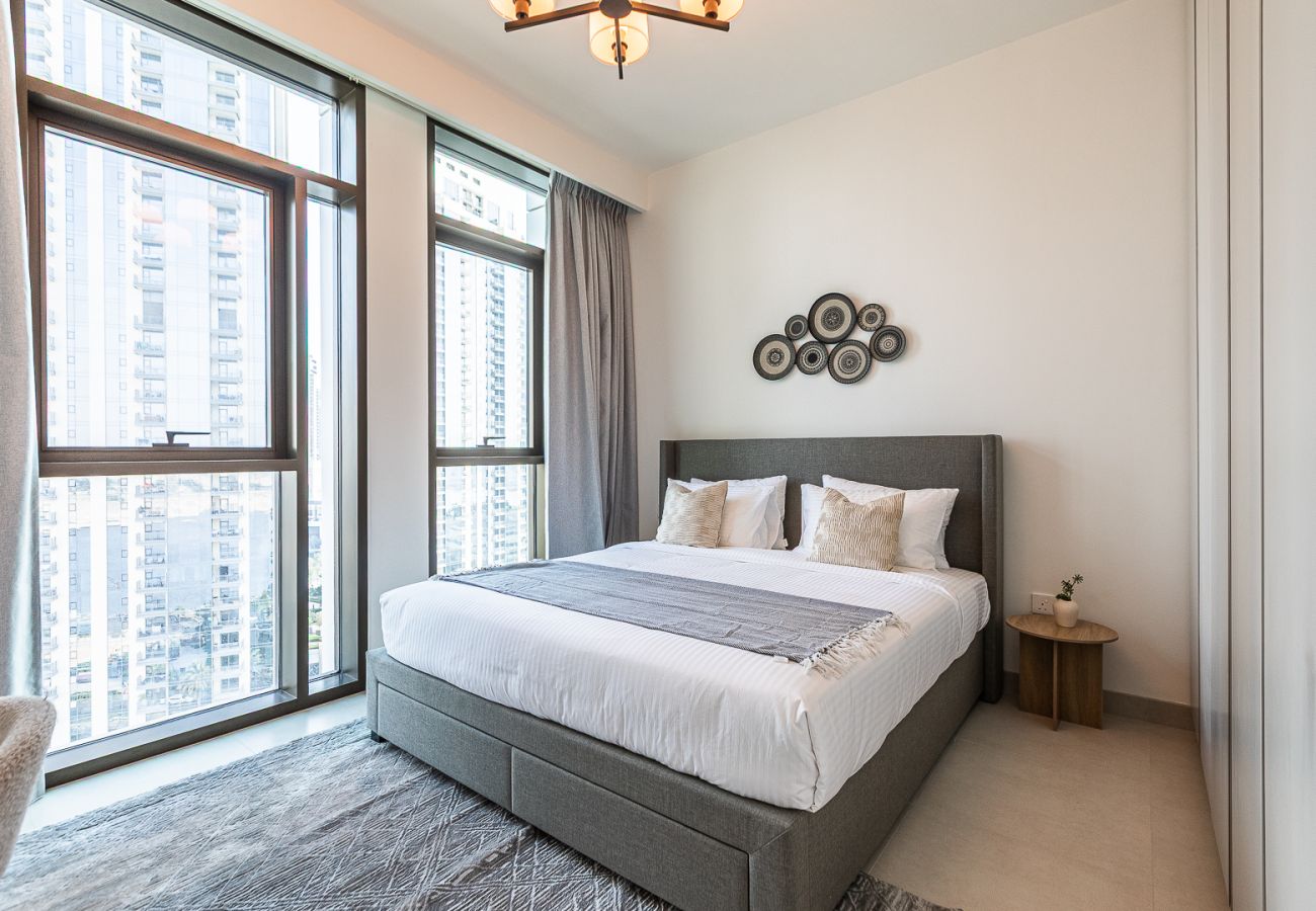 公寓 在 Dubai - Modern Comfort Meets Creekside Elegance | 1BR at Creek Crescent Tower