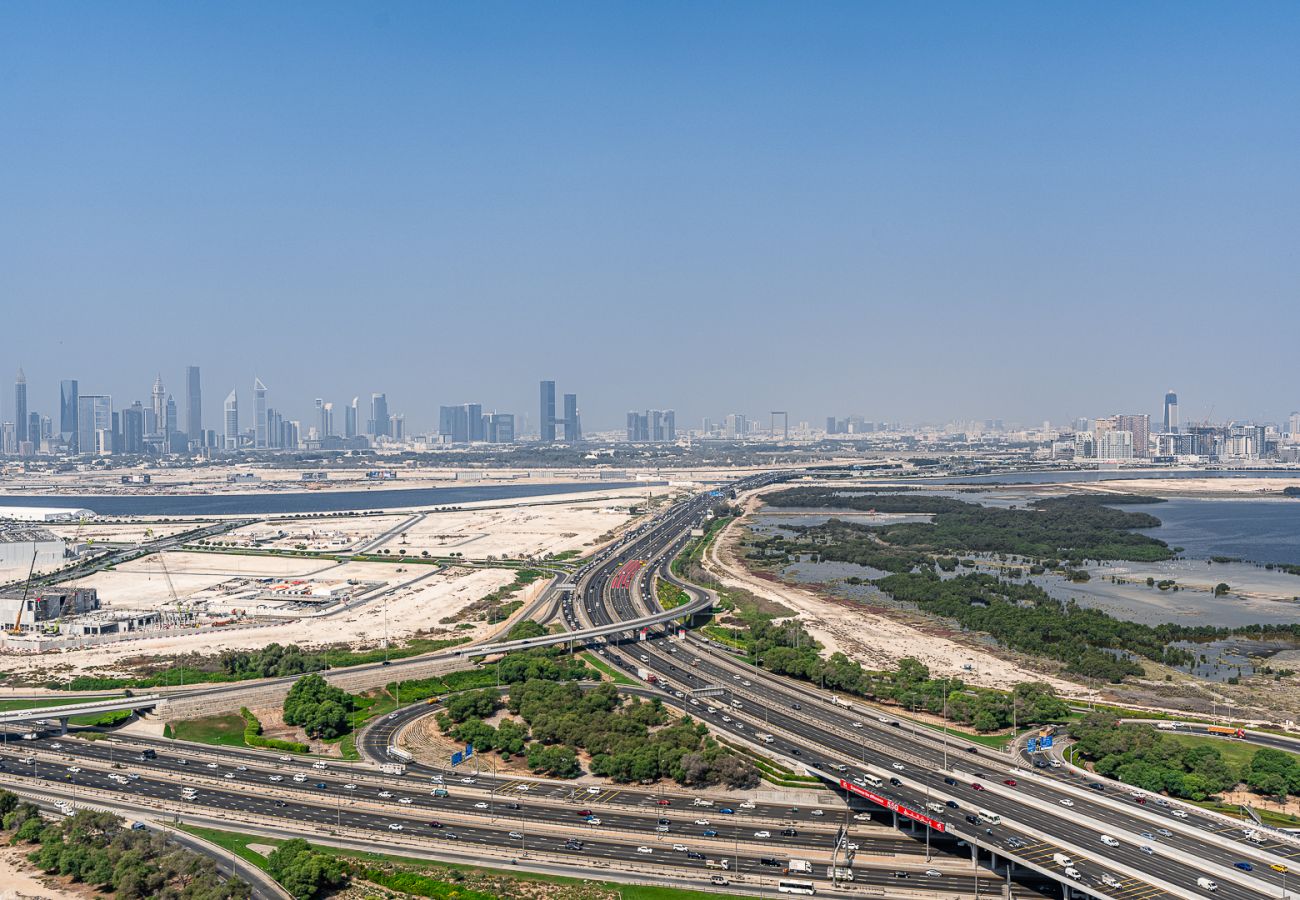 公寓 在 Dubai - Elegant 2-Bedroom Apartment with Stunning City and Water Views