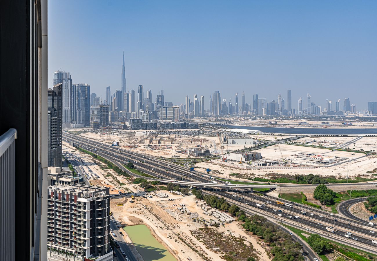 公寓 在 Dubai - Elegant 2-Bedroom Apartment with Stunning City and Water Views