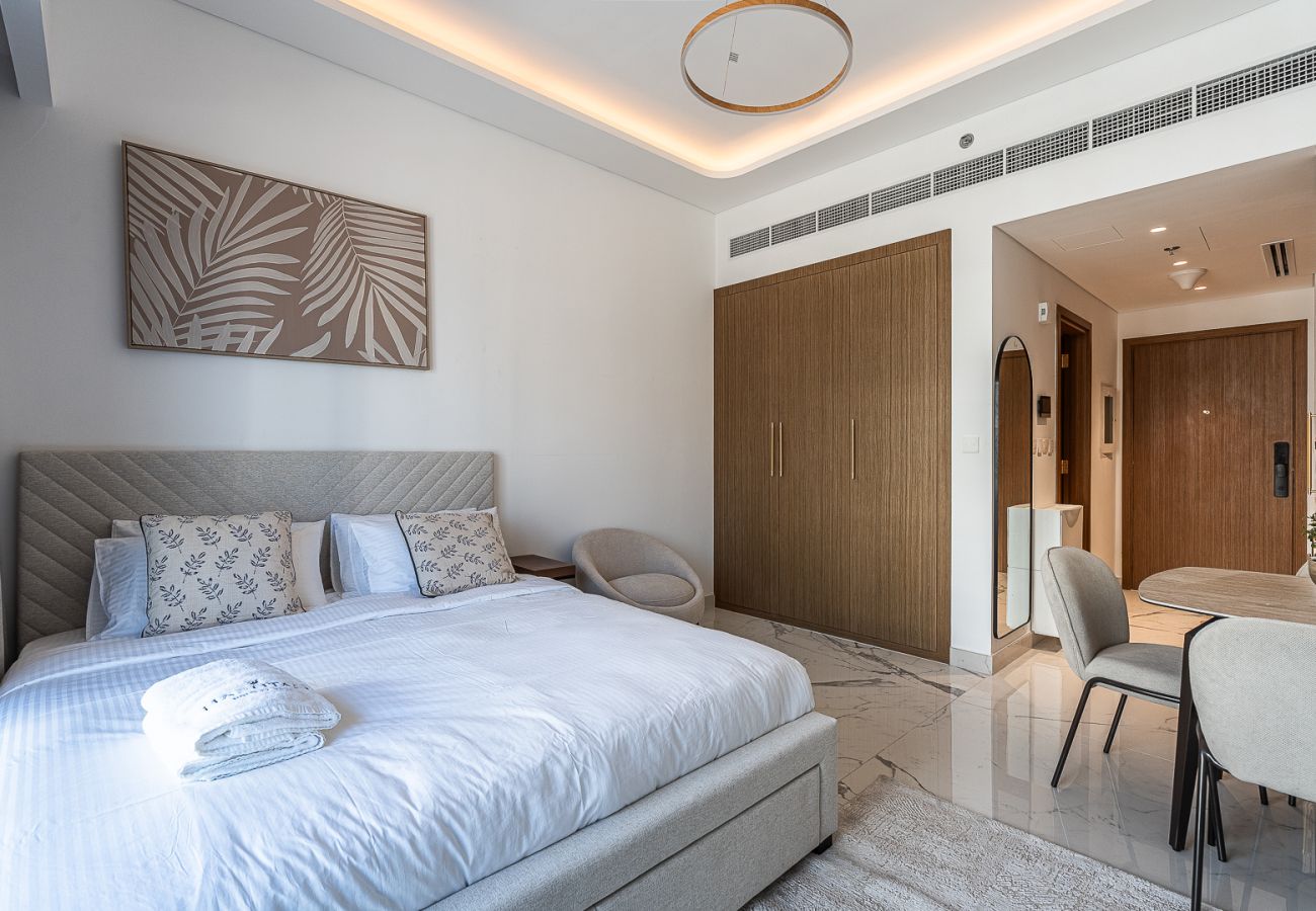 工作室 在 Dubai - Modern Studio Apartment with Outdoor views I Azizi 67